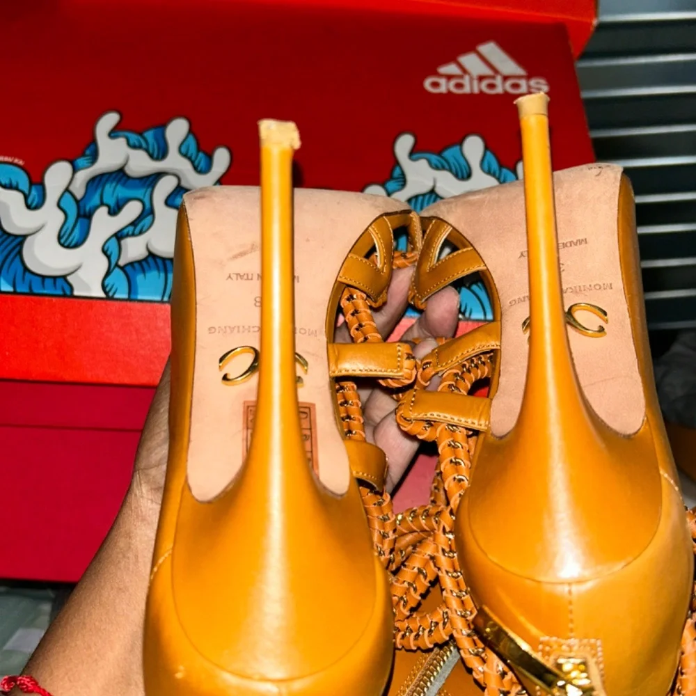 Monika Chiang Imena Heels - Picture 6 of 11
